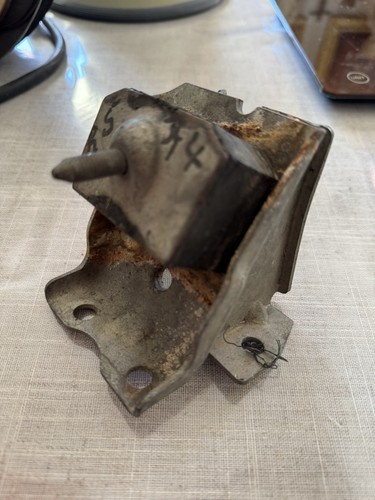 Supporto motore lato - , destro