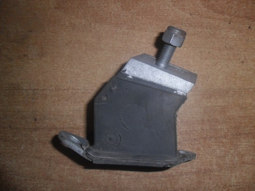 Supporto motore anteriore lato - anteriore,